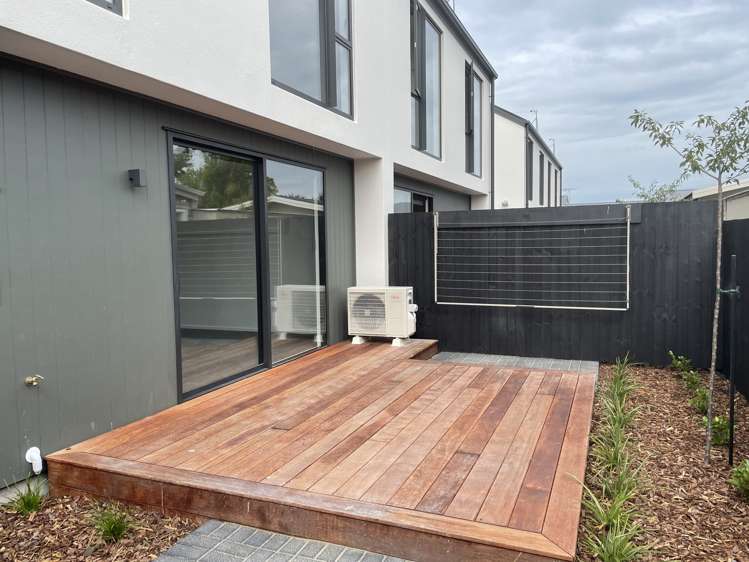 2/27 Kipling St Addington Christchurch City Houses for Rent One