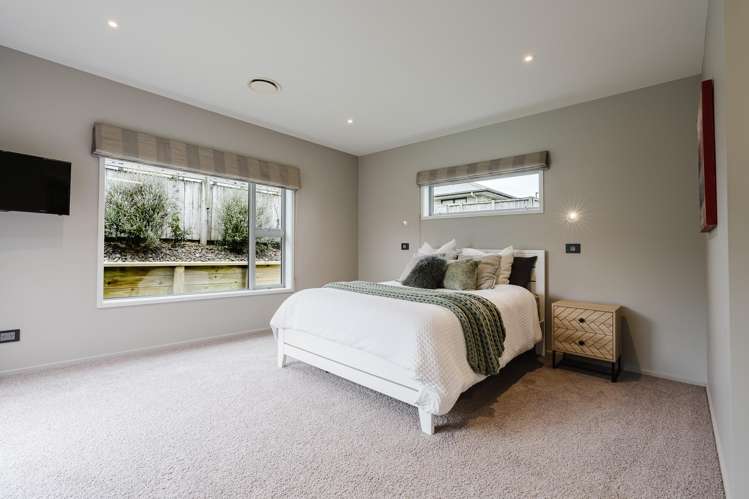 26 Evergreen Rise Grandview Heights_15