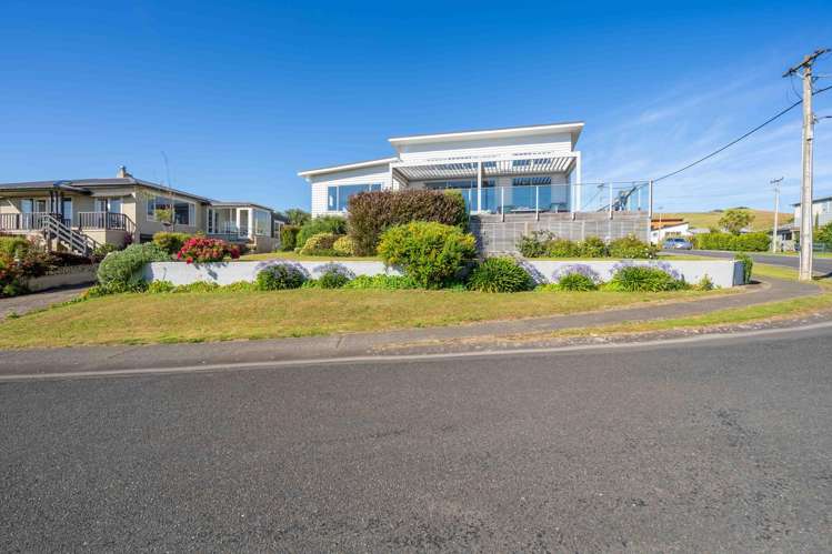 9 Violet Street Riverton_20