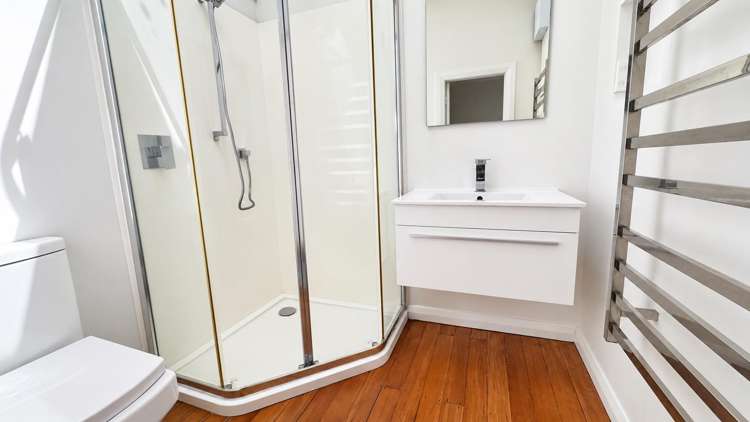  A/6 Hazel Avenue Mount Roskill_14