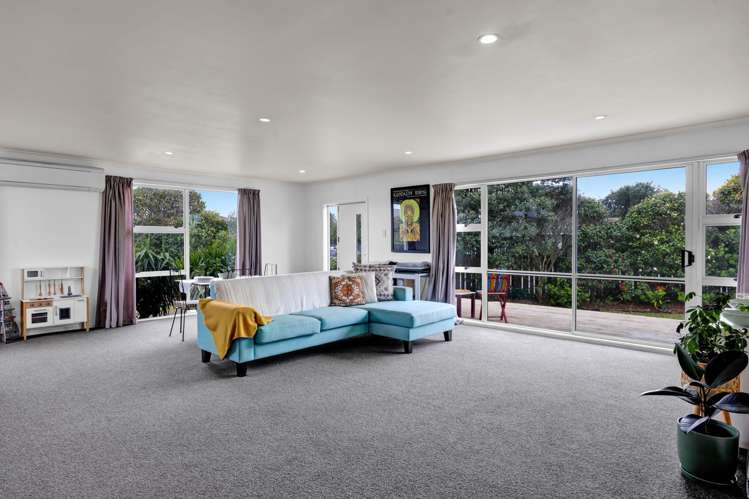 1 Pohutukawa Drive Opunake_3