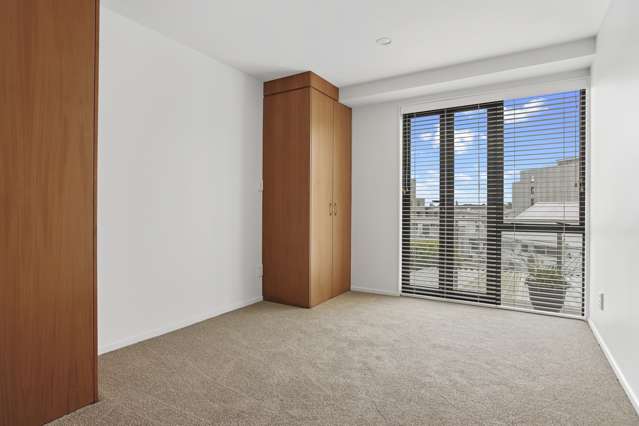 2b/21 George Street Newmarket_3