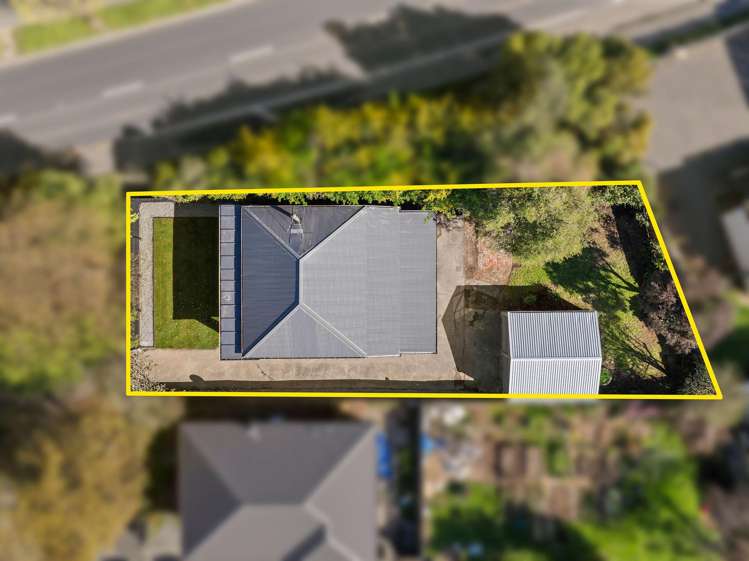 21 Defoe Place Waltham_23