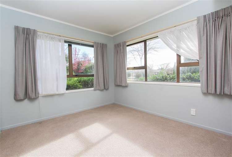 39 Chedworth Avenue 1053_6