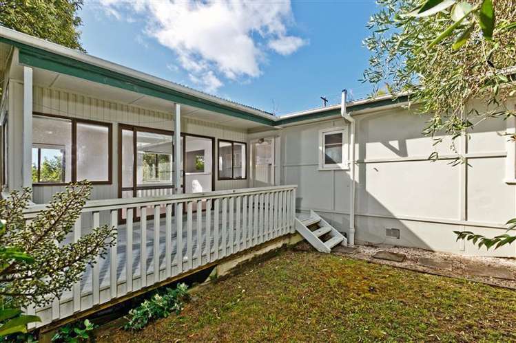 10 Evan Street Belmont_14