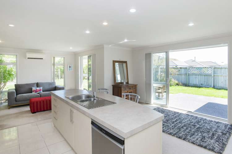 1 Hamilton Drive Wainui_4