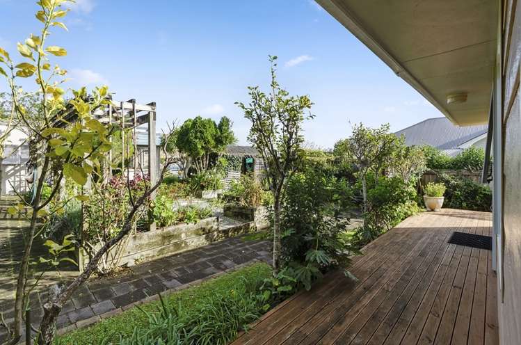 11 Rangitoto View Road Cockle Bay_17