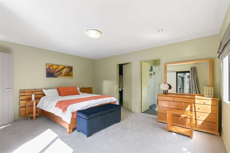 22 Palliser Drive Huntington_14