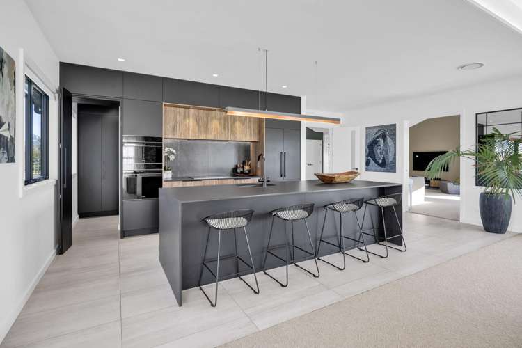 82 Flint Road Stratford_6