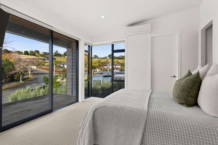 22B Churchill Drive Taradale_28