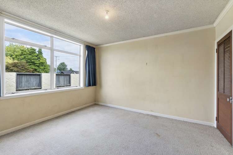 276 Fox Street Hamilton East_8