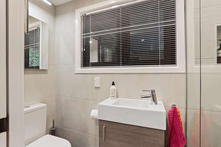 111 Wood Bay Road Titirangi_18