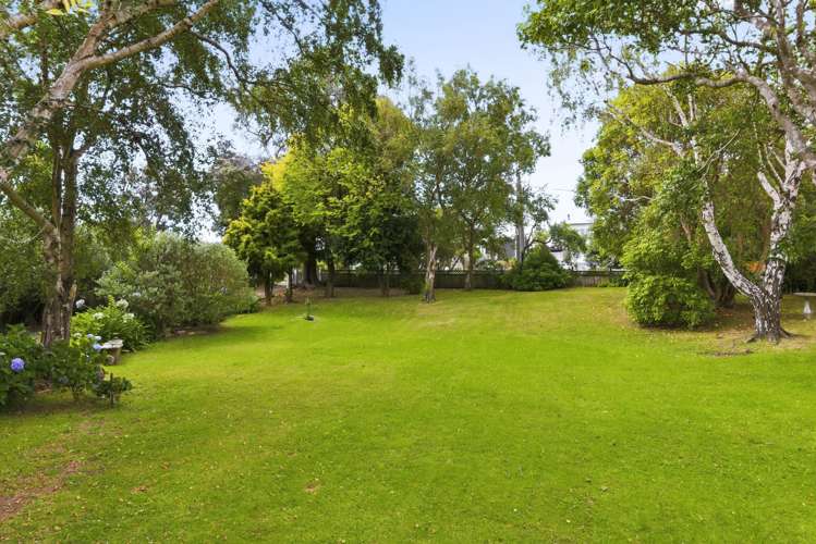 3-5 Rewa Road Raumati Beach_40