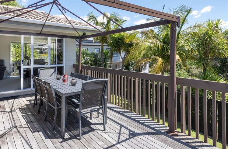 14 Pickwick Parade Mellons Bay_19