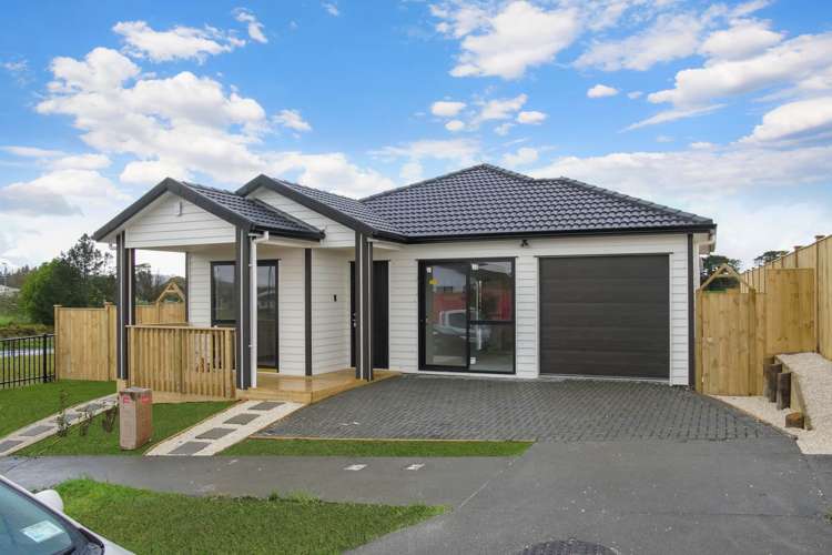 2 Rarangi Mai Lane Karaka_13