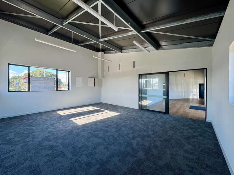 24 Smart Road Waiwhakaiho_11