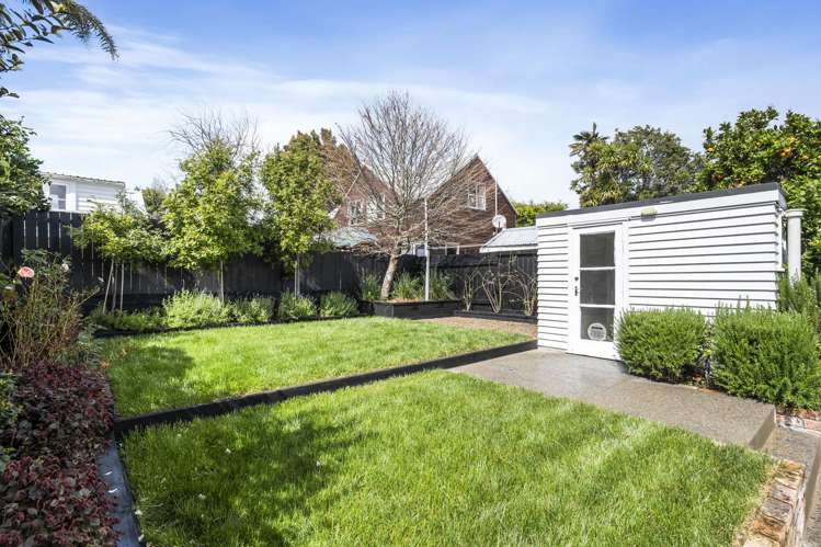 16 Leamington Road Mount Eden_11
