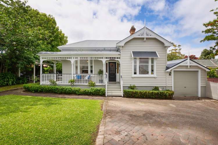 24 Willcott Street Mount Albert_2