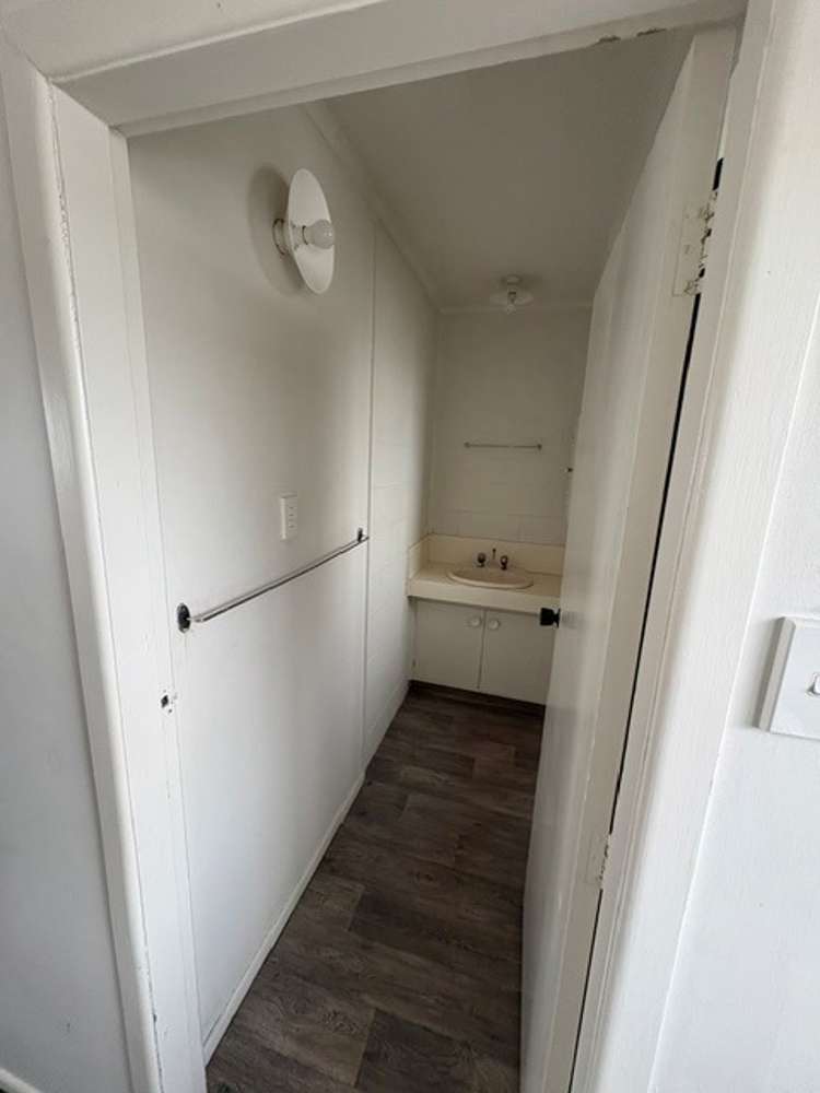 2/279 Fenton Street 1070_6