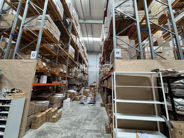 2/18 Kawana Street Northcote_3