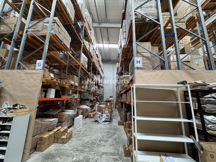 2/18 Kawana Street Northcote_3