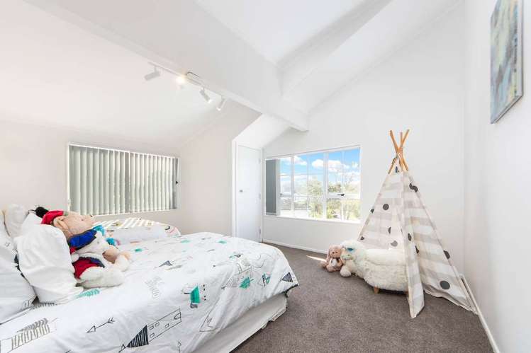 5 Pohutukawa road Whenuapai_13
