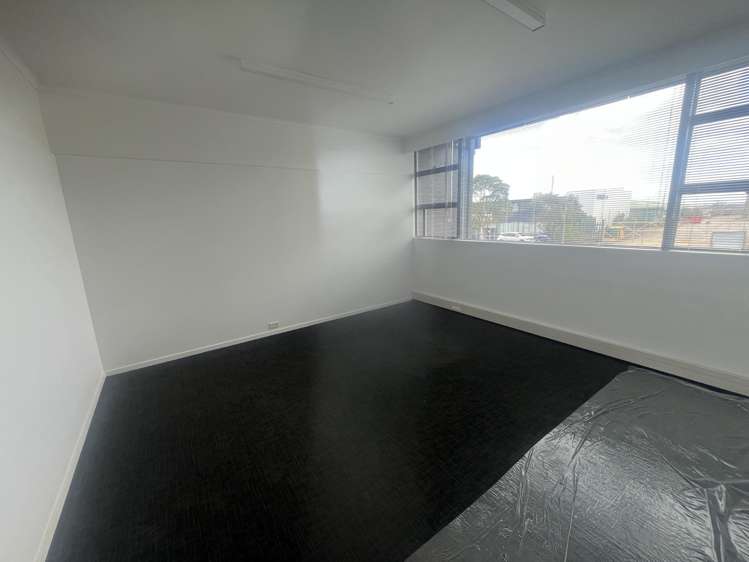 107 - 111 Felton Mathew Avenue St Johns_9