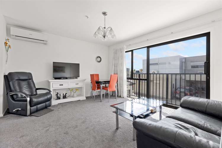 2/306 Stanmore Road Richmond_5