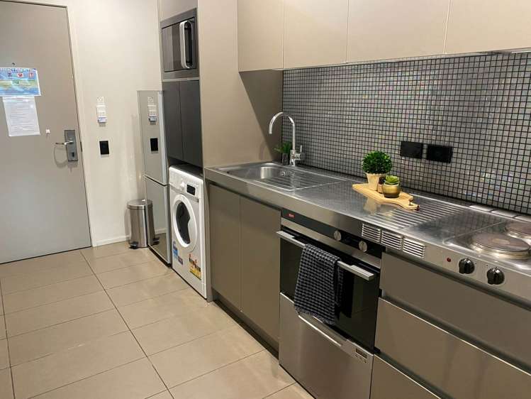 807/19 Anzac Avenue City Centre_2