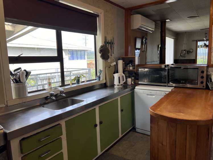 36 Wanganui Flat Road Harihari_6