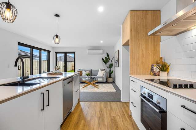 167 Faringdon Boulevard Rolleston_1