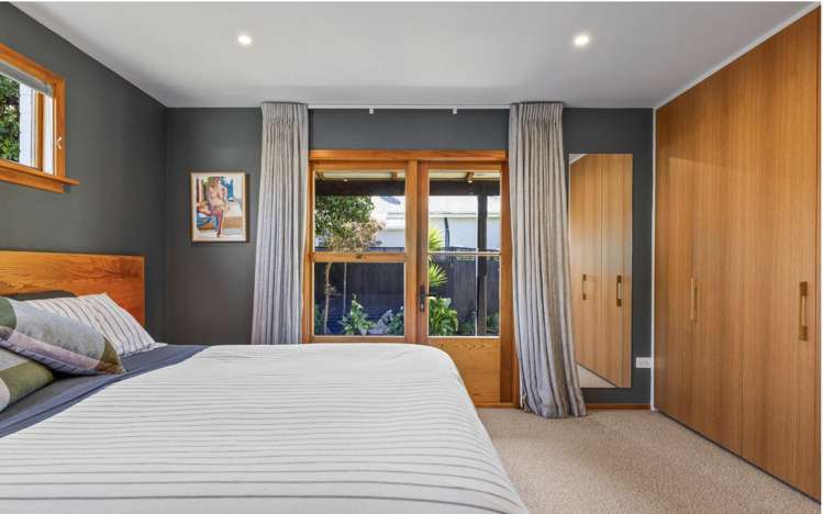 67 Mayfield Avenue St Albans_14