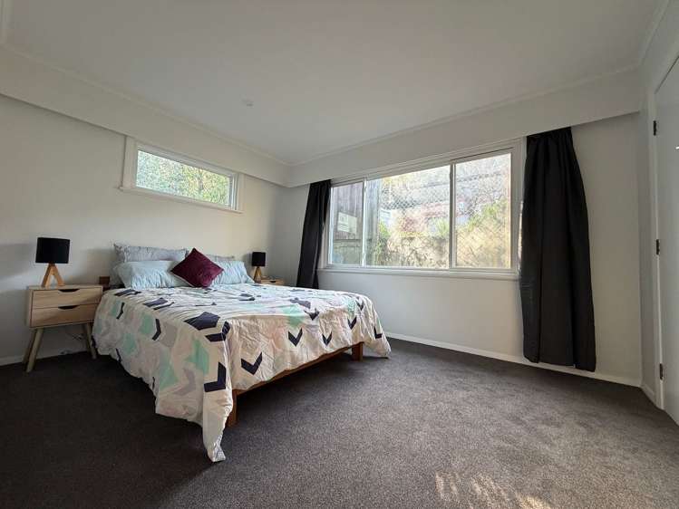82 Chester Road Tawa_6