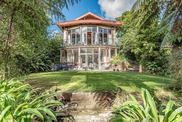 19 Riverbank Road_0