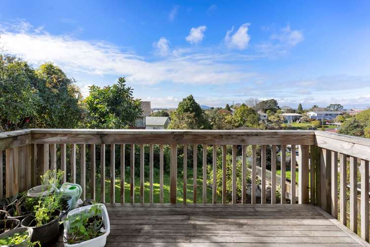 2/74 Chivalry Road Glenfield_8