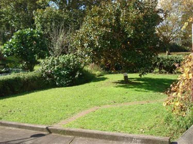 106 Lake Road Belmont_11