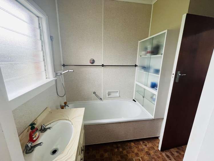 18 Waihou Road Te Aroha_8