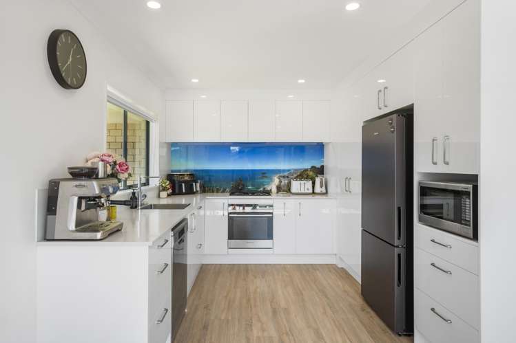 14 Katerini Grove Papamoa Beach_2