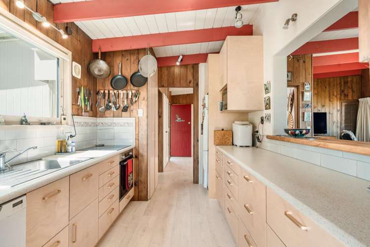 11 and 11A Kuaka Lane_4