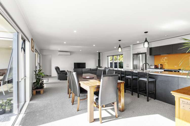 17 Redwood Crescent Hurdon_5