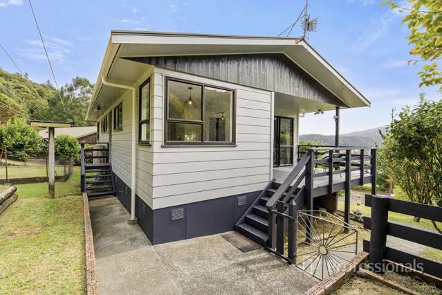 66 Castlerea Street Wainuiomata_4