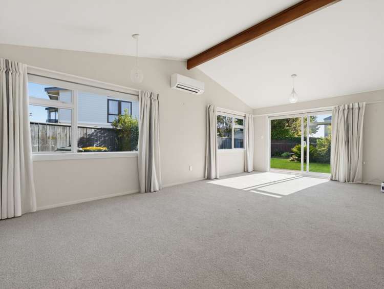 2b/66 Ocean Road Ohope_8