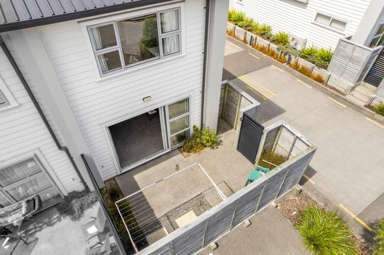 1119A High Street Taita_16