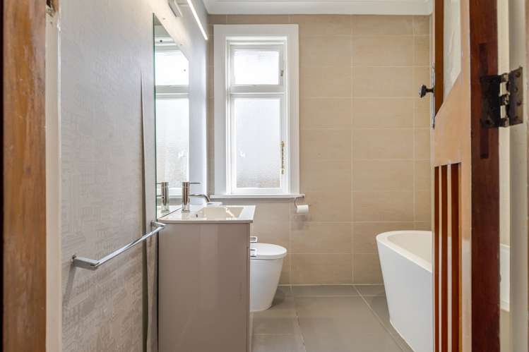 8 Annandale Avenue Takaro_21