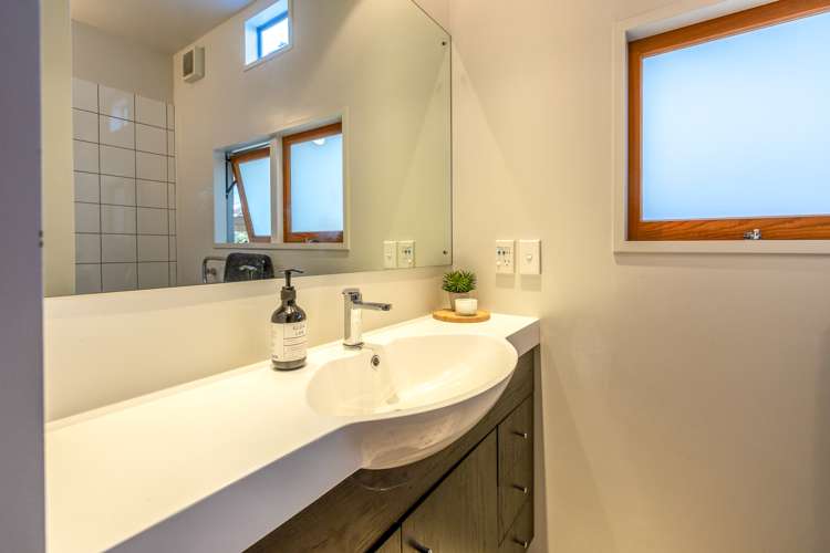 56 Wharf Road Ostend_17