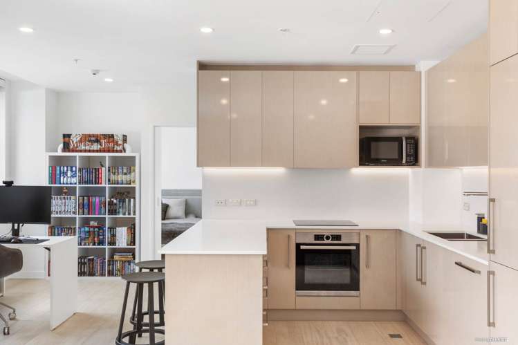 902/27 Rutland Street City Centre_6