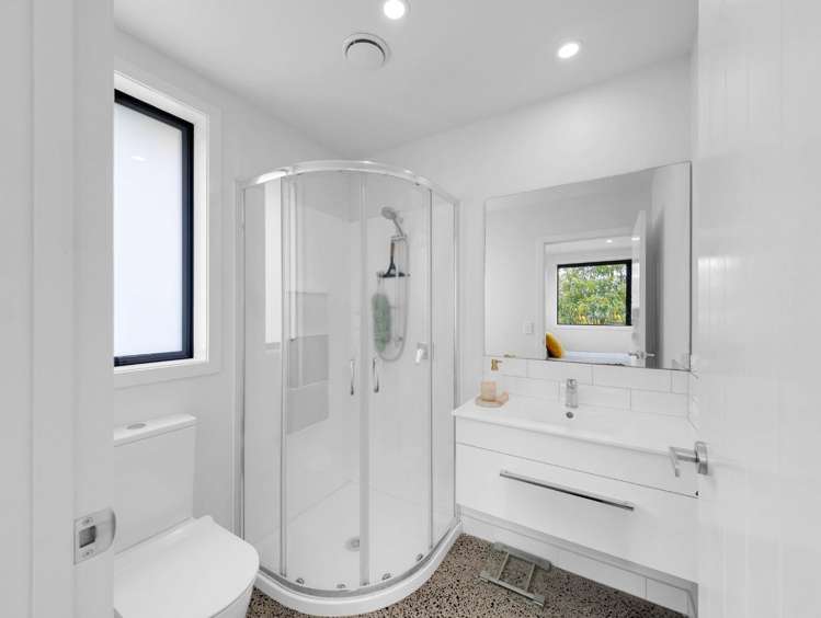 35 Pollard Drive 11385_9