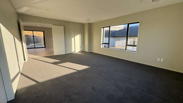 5 Swinton Place Churton Park_4
