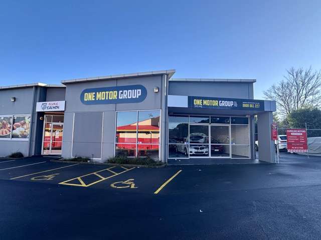 Link Drive Retails | 420 m²