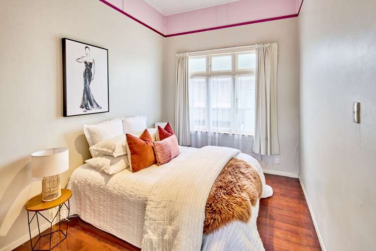 30 Whites Line West Woburn_9